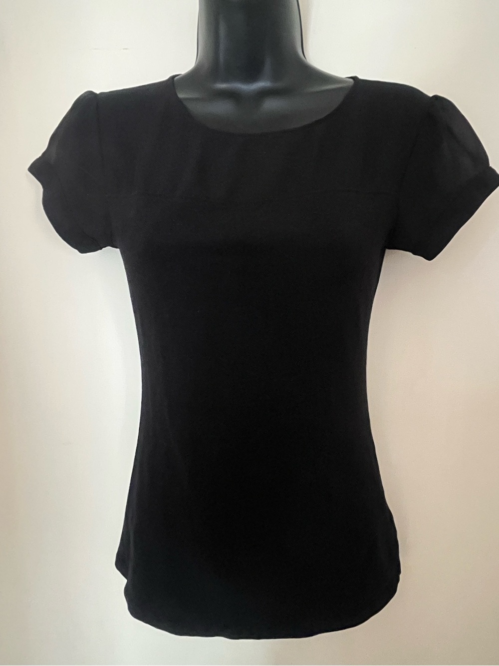 Express Black Short Sleeve Scoop Neck Tee